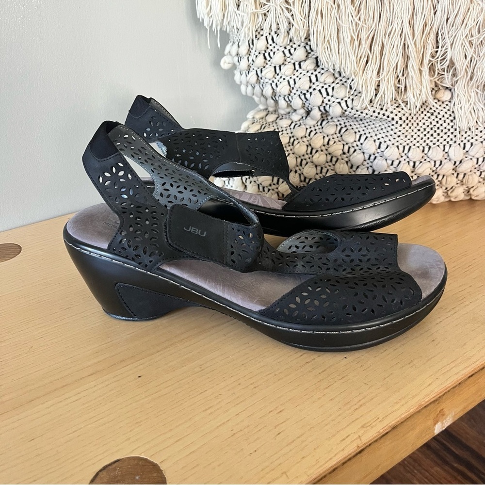 Jbu Chloe Memory Foam Wedge Sandal 11m - image 2